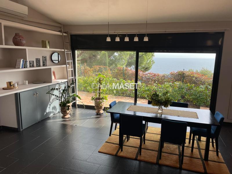 Foto e841fc9d-40a4-4df3-8495-fabd2a430322. Xalet amb calefacció aparcament piscina a Puntabrava-Port Salvi Sant Feliu de Guíxols