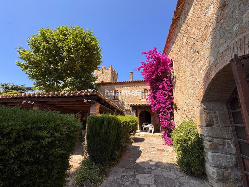 Foto 1328d781-4f0e-4d04-bcdb-b502b0f31411. Mas avec parking dans Castell d´Aro