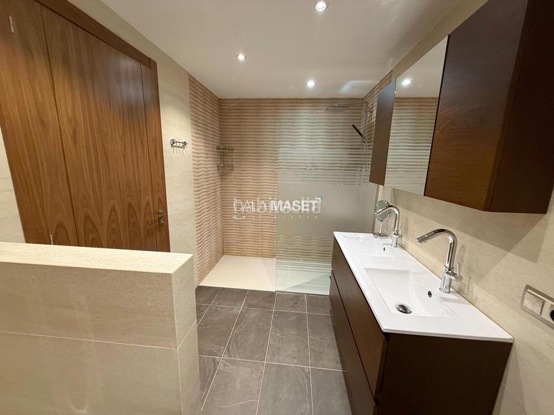 Foto ad5daa34-2f24-46bc-8d24-14b8b60ca73e. Chalet maravillosa villa con vistas al mar en Urbanitzacions Platja d´Aro