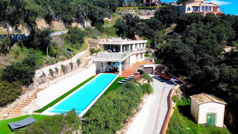 Foto b2fc5855-8862-48fe-b55f-6e2d41d2511b. Chalet maravillosa villa con vistas al mar en Urbanitzacions Platja d´Aro