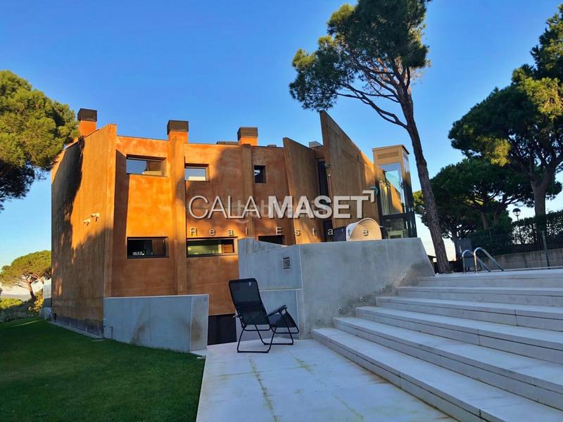 Foto 13a8bc48-af80-4185-ad0a-554e06190790. Affitto chalet con parcheggio in Sant Pol Sant Feliu de Guíxols