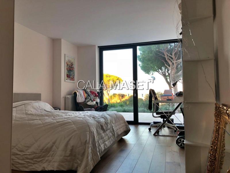 Foto a5ed5818-16c4-46c8-8dac-7db61827418d. Affitto chalet con parcheggio in Sant Pol Sant Feliu de Guíxols