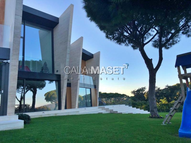 Foto 104f207e-8135-47bc-8836-bcb97756ff53. Miete chalet mit parking in Sant Pol Sant Feliu de Guíxols