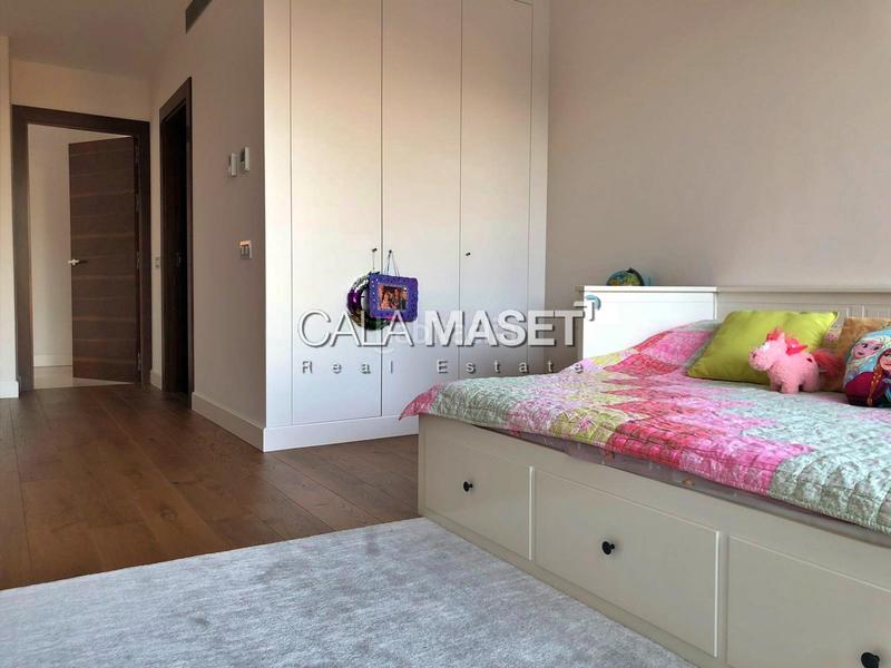 Foto f3527045-7efc-4f0f-8f02-21631a0f8f84. Rent chalet with parking in Sant Pol Sant Feliu de Guíxols