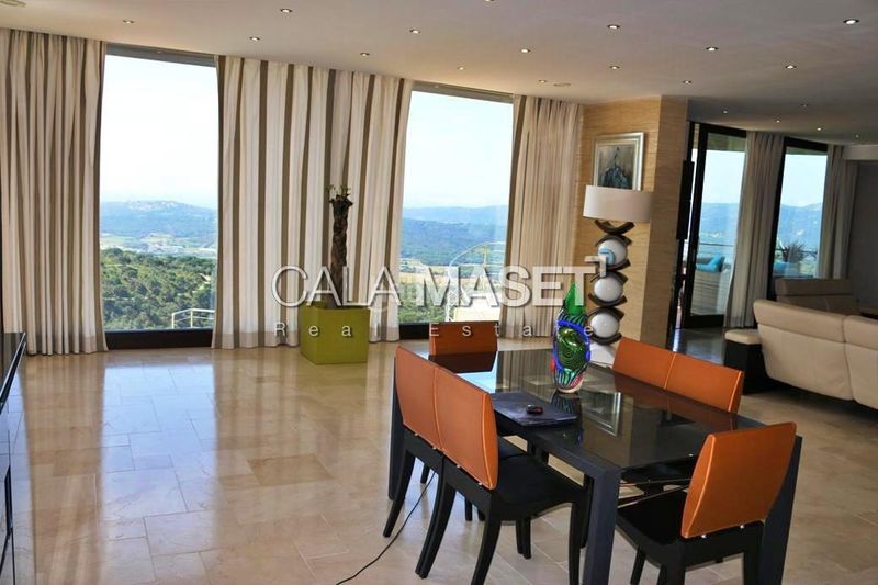 Foto 5defcf32-c313-4607-bd4d-f6c6ec099387. Xalet amb calefacció aparcament piscina a Urbanitzacions Platja d´Aro