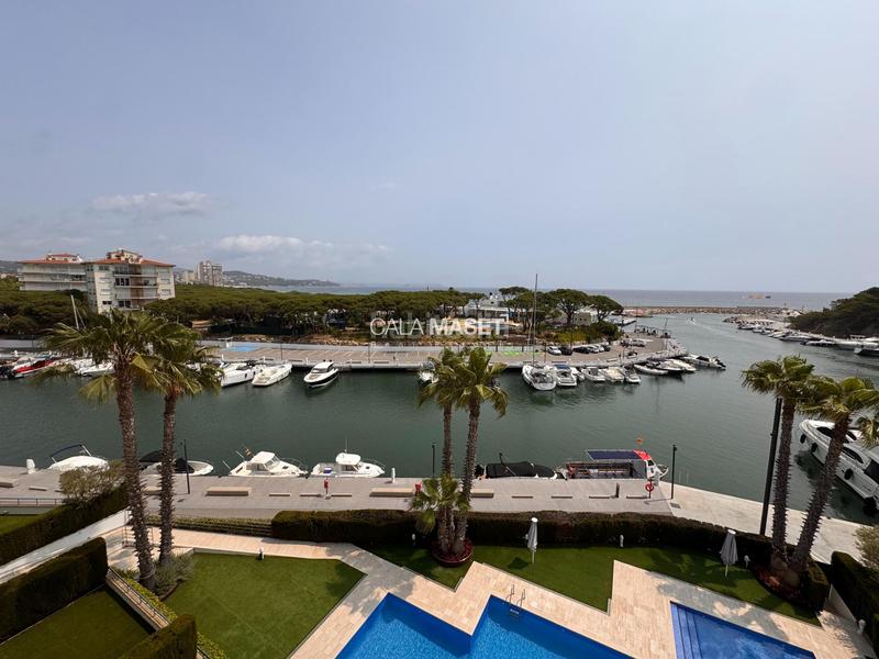 Foto 92582762-0da2-4c44-8984-2e257b2e9301. Apartament amb calefacció aparcament piscina a Port d´Aro Platja d´Aro