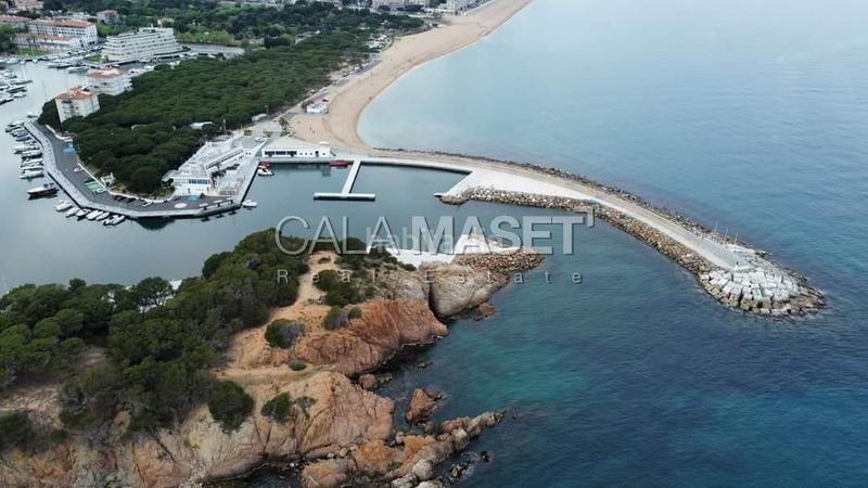 Foto f1a5f940-8cb6-4459-b887-35d9611d7935. Apartament amb calefacció aparcament piscina a Port d´Aro Platja d´Aro