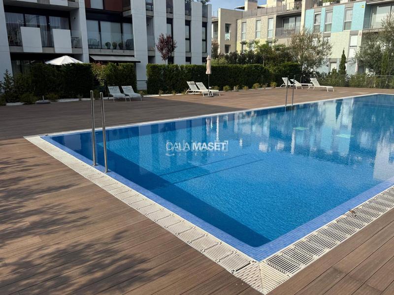 Foto 2f359d19-97eb-47c4-ba26-14510b789474. Apartament amb aparcament piscina a Fenals Platja d´Aro