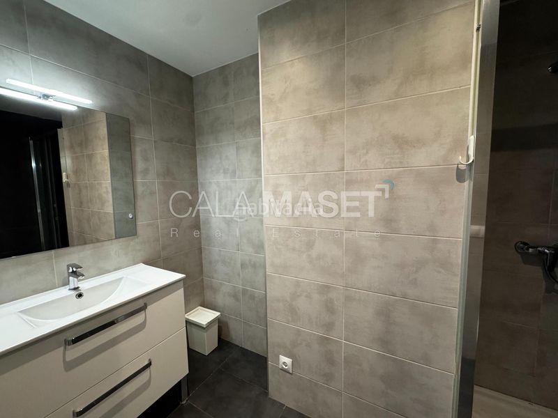 Foto 90e09fdf-c5c9-458a-9d5d-d47d7d220c83. Apartament amb calefacció aparcament piscina a Fenals Platja d´Aro
