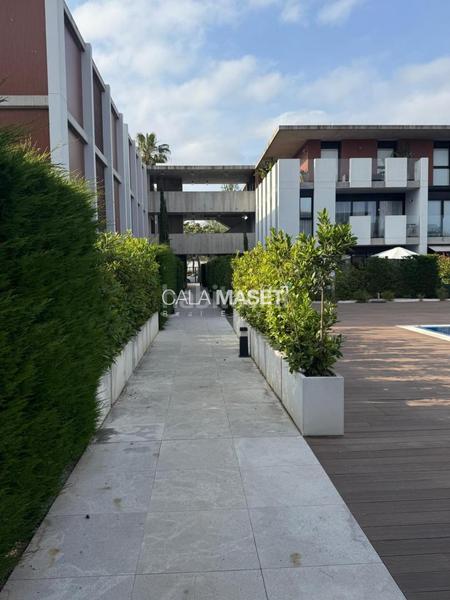 Foto a37f1c6c-bdce-46ec-acf6-53a3f499f5dc. Apartament amb aparcament piscina a Fenals Platja d´Aro