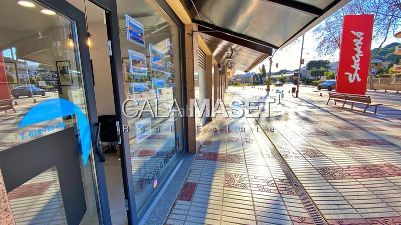 Foto f5fb57ec-625d-429e-bdea-5ec73b98dc39. Apartament amb aparcament piscina a Fenals Platja d´Aro