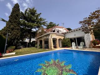 Xalet  El gironès. Maravillosa casa en sagaró