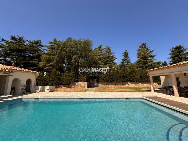 Foto 4a037421-b1f3-4ab9-80e7-2dae491e7254. Chalet exclusiva propiedad en mas nou en Urbanitzacions Platja d´Aro