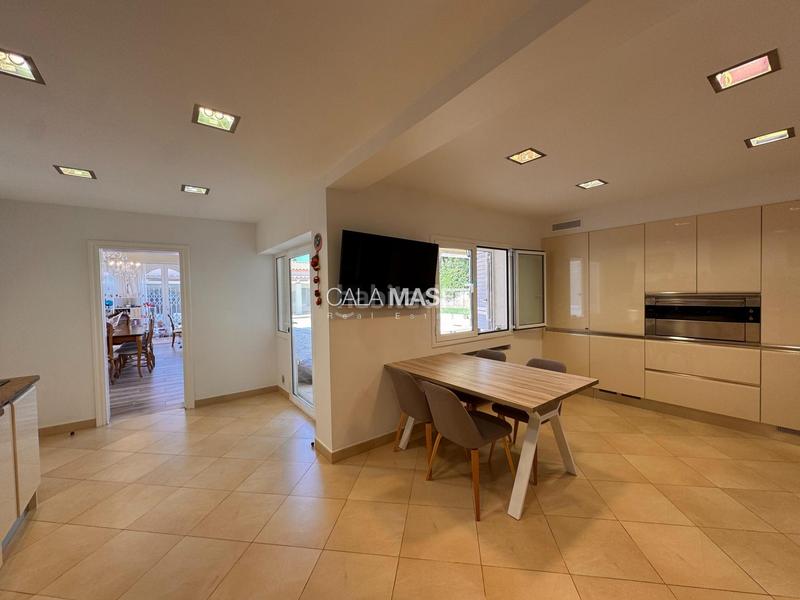 Foto 97d12e7d-6941-4998-b916-0b95f8c5ad7a. Chalet exclusiva propiedad en mas nou en Urbanitzacions Platja d´Aro