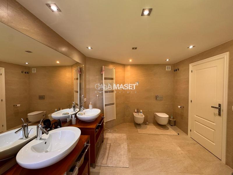 Foto d77229dc-ef88-4ff3-b911-62fe9f43b5f2. Chalet exclusiva propiedad en mas nou en Urbanitzacions Platja d´Aro