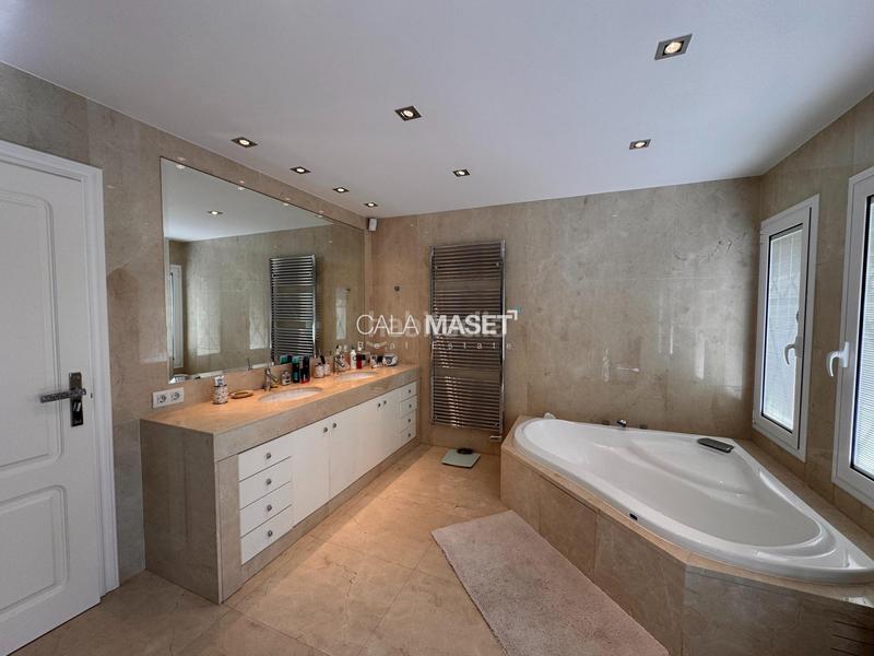 Foto ea337984-14f8-408d-8217-1e00e97c194e. Chalet exclusiva propiedad en mas nou en Urbanitzacions Platja d´Aro