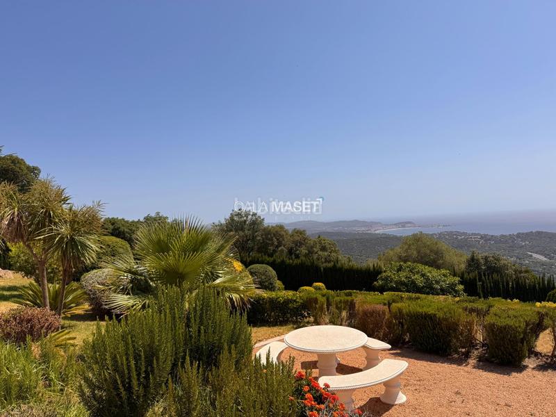 Foto f68ebb1a-c019-4f98-a1cd-ae19aedccf81. Chalet exclusiva propiedad en mas nou en Urbanitzacions Platja d´Aro