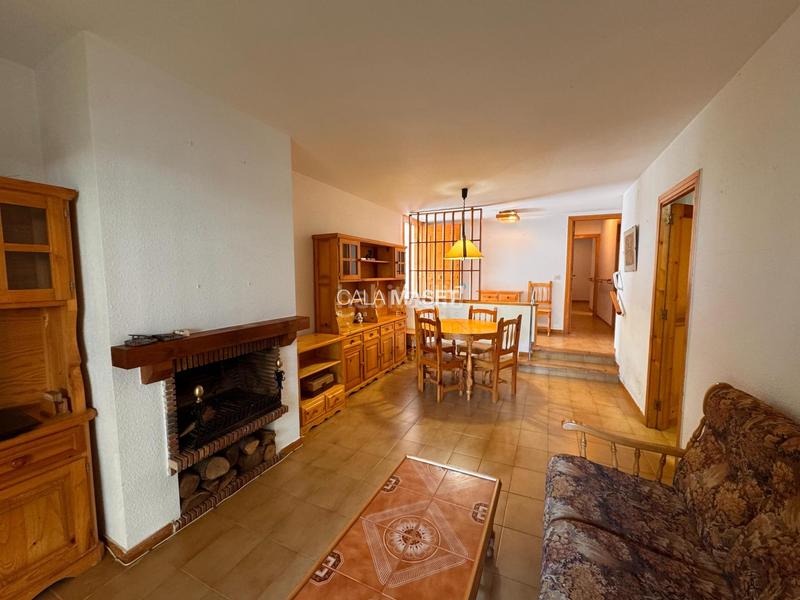 Foto 32c8d031-2d8e-4c25-8c9a-62aa9277f1ce. Apartament amb aparcament piscina a Centre-Platja Platja d´Aro