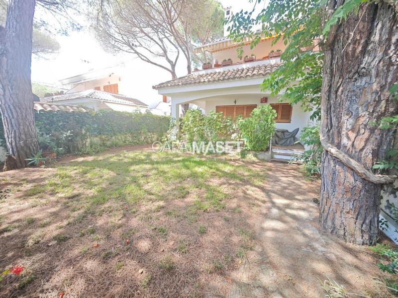 Foto ab801f61-00b9-41f7-b2ef-6e7e9cba1837. Apartament amb aparcament piscina a Centre-Platja Platja d´Aro