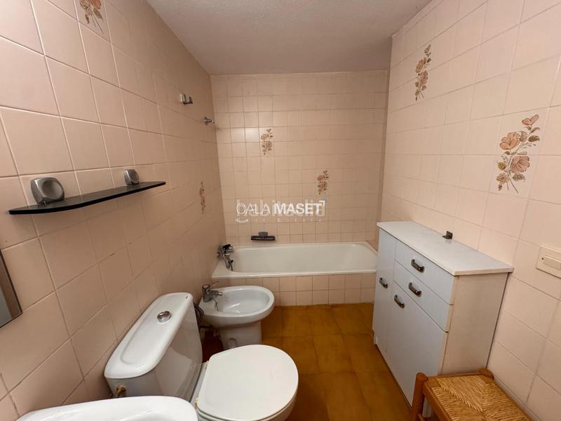 Foto b1ccd0a2-a9c2-4117-8139-d7434134d67c. Apartament amb aparcament piscina a Centre-Platja Platja d´Aro