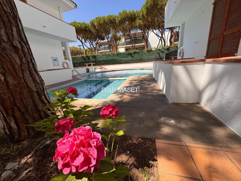 Foto c3583907-28d3-4daf-bbd1-029b91b16d88. Apartament amb aparcament piscina a Centre-Platja Platja d´Aro