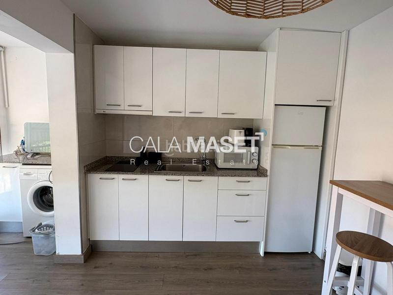 Foto 70224e71-a24c-4d4a-8bfc-dac60d2797ee. Estudio en marítim estudio en primera línea del mar con licencia en Platja d´Aro