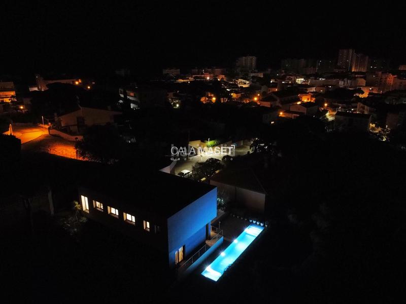Foto 3097d906-907e-455e-b072-ba7f6a8e219b. Location chalet avec chauffage parking piscine dans Platja d´Aro