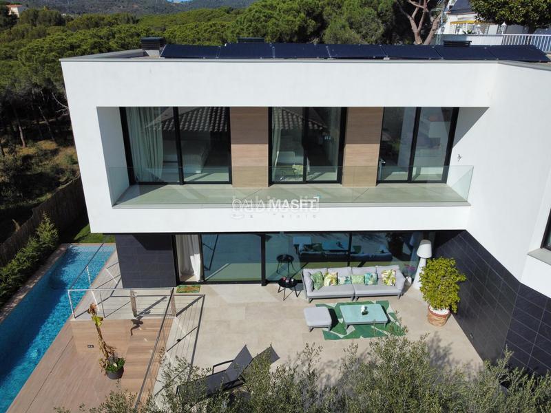 Foto a4efc66d-205c-4277-8755-603853d0af9b. Location chalet avec chauffage parking piscine dans Platja d´Aro
