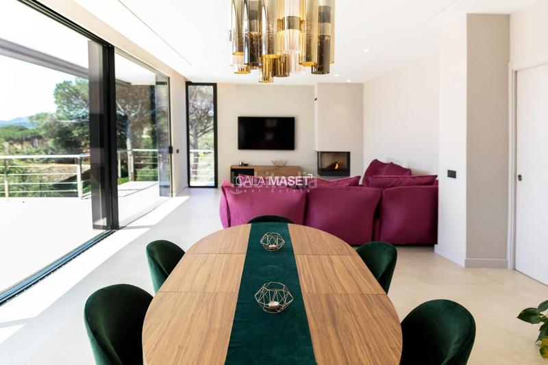 Foto a55f359f-fd32-4d7f-bc6b-fb9102220506. Location chalet avec chauffage parking piscine dans Platja d´Aro