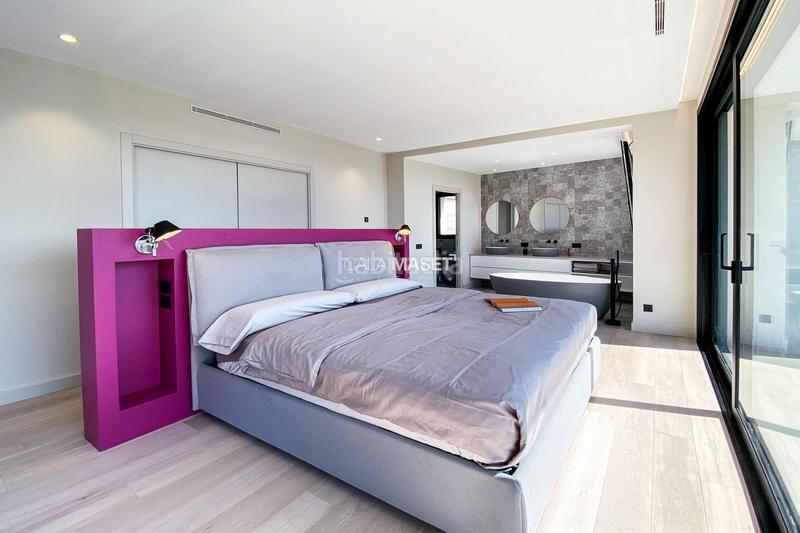 Foto eb1ae984-ddd8-4b42-b883-d3b43f095696. Location chalet avec chauffage parking piscine dans Platja d´Aro