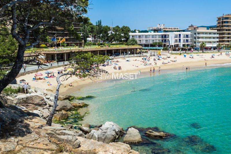 Foto f8ed9449-a9c7-41d9-8554-386fec1592c9. Xalet amb calefacció aparcament piscina a Sant Pol Sant Feliu de Guíxols