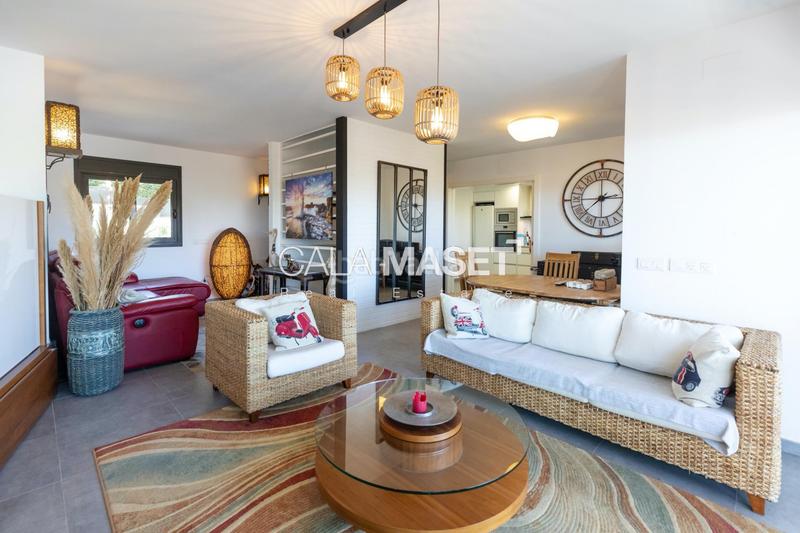 Foto 05a9e425-fda5-429d-a847-eec3246d54ec. House with heating parking in Fenals Platja d´Aro