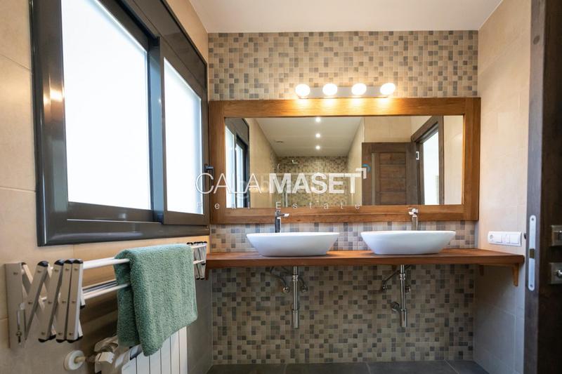 Foto 8edf635d-aa49-42df-b466-a879f4c81bdf. House with heating parking in Fenals Platja d´Aro