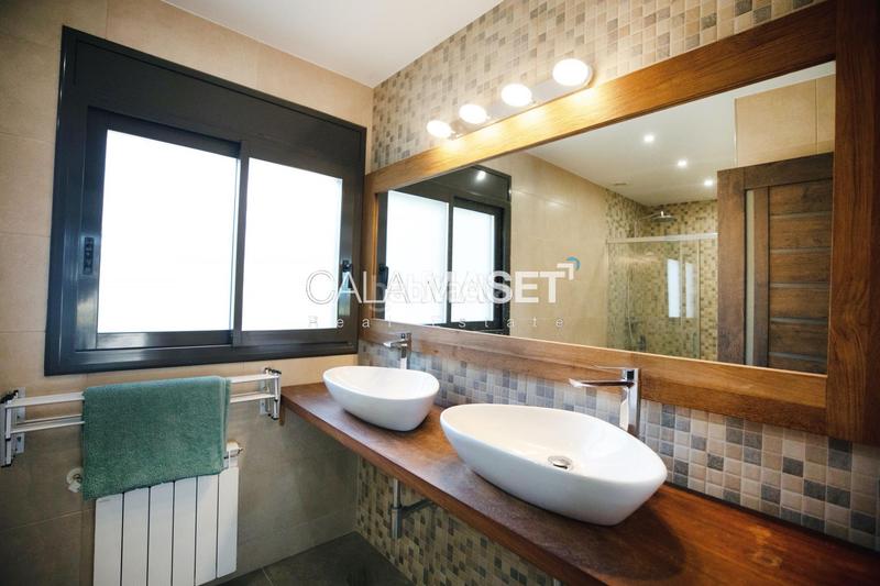 Foto d826cd38-2b08-435b-b414-01a79c0afd6c. House with heating parking in Fenals Platja d´Aro