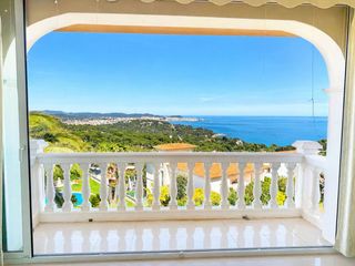 Casa a Torre Valentina-Mas Vilar de La Mutxada-Treumal. Casa exclusiva con vistas inigualables al mar