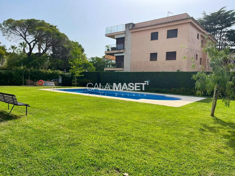 Foto 0ab6858e-3902-4907-89b3-ab9092c6f46c. Apartament amb calefacció aparcament piscina a Port d´Aro Platja d´Aro