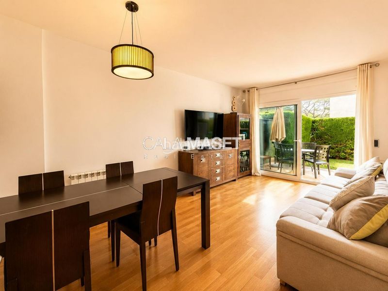 Foto 8289a1b9-17f3-4cbd-8df2-4b3ce3693df4. Apartament amb calefacció aparcament piscina a Port d´Aro Platja d´Aro