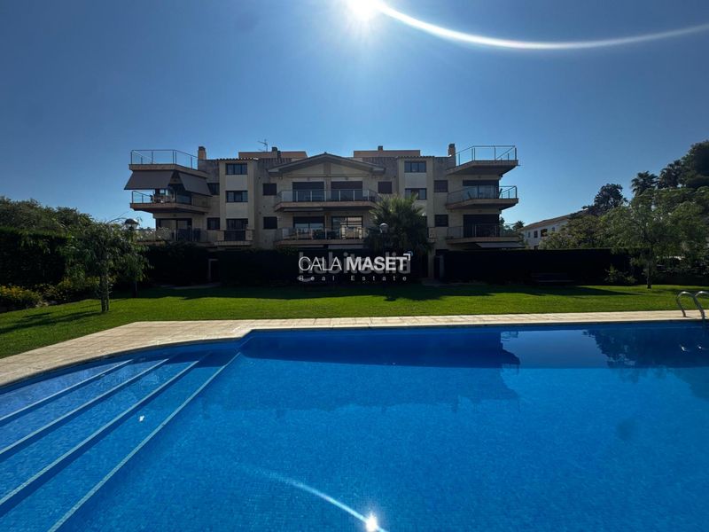 Foto 005895cd-0a94-4ab8-8b12-f24d90a223bf. Pis amb calefacció aparcament piscina a Port d´Aro Platja d´Aro