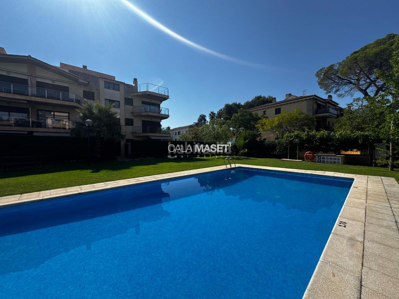 Foto 2b008c06-3350-4014-8d3a-23ba7047f07f. Pis amb calefacció aparcament piscina a Port d´Aro Platja d´Aro