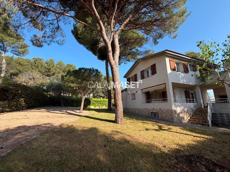 Foto f82e31ba-a029-4f0e-b78c-a7df06151385. Chalet villa con vistas al mar a pocos pasos de la playa en torre valentina en Sant Antoni de Calonge