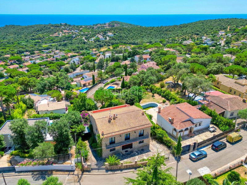 Foto ae9fffe8-7bec-410e-8605-0e3c25abbacc. Casa amb calefacció aparcament piscina a Urbanitzacions Platja d´Aro