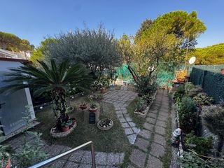 Pis  Puig del molí. Planta baja con gran jardín privado en entorno tranquilo