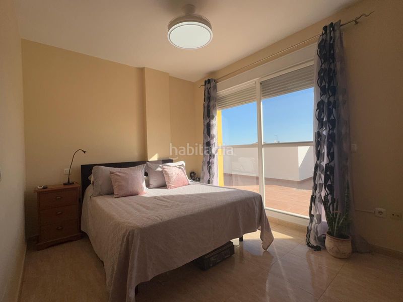 Foto 2faa4c92-8293-4e6d-b942-595a288f3a78. Pis amb xemeneia calefacció aparcament a San Pedro de Alcántara Pueblo Marbella