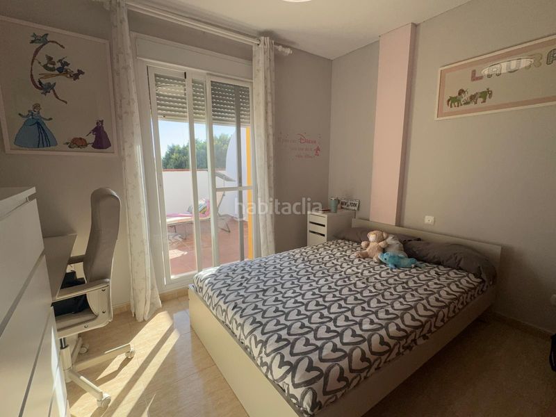 Foto dda87417-b42c-476d-994e-cfaafe95f4b8. Pis amb xemeneia calefacció aparcament a San Pedro de Alcántara Pueblo Marbella