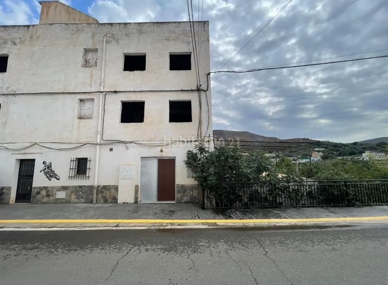 Foto 5362f352-5d19-4c3c-a48c-efa18d3278a3. Casa a carretera de picena a Ugíjar