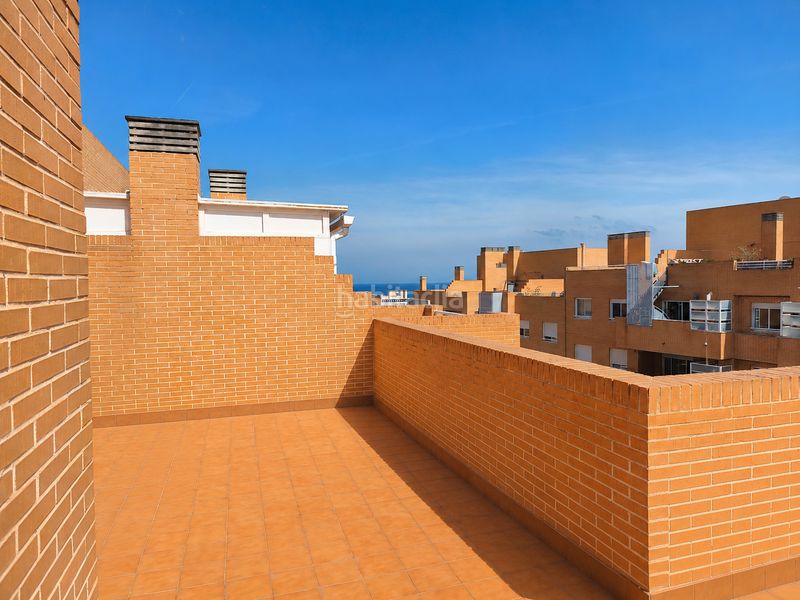 Foto a7a3e6de-b9c6-43ad-ad65-f4c5f8929683. Àtic amb piscina a Platja de Vila Joiosa Vila Joiosa (la)