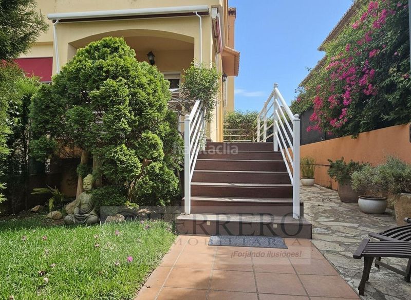 Foto 36f0fb9c-3c78-42ea-ab88-31812b6e26dd. Casa aparellada amb calefacció aparcament piscina a Gandia