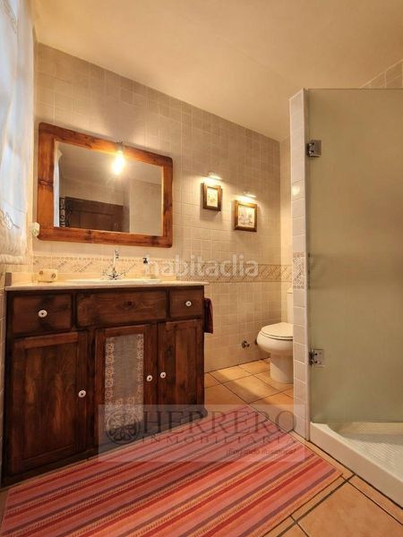 Foto cd6d34b4-3a06-4255-b745-cbb101469057. Casa aparellada amb calefacció aparcament piscina a Gandia