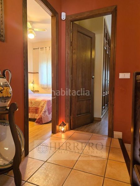 Foto ec10e9eb-4dfc-4781-88b6-08cb248d5aa2. Casa aparellada amb calefacció aparcament piscina a Gandia