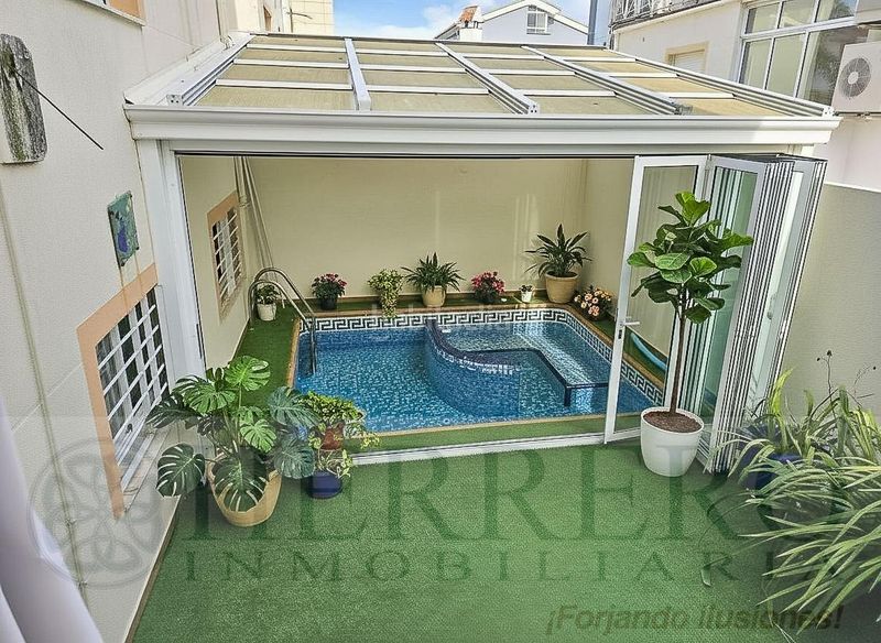 Foto 50b89f3d-ac9e-4a67-95c6-24a9b2ca1833. Xalet amb calefacció aparcament piscina a Park Nord - Casona Gandia